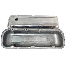 Load image into Gallery viewer, Big Block Chevy 502 Valve Covers, Flag Logo, Classic Finned - Polished